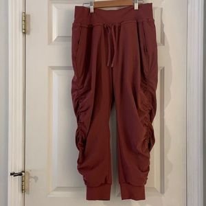 Athleta Altitude Lined Pants Sz 8P